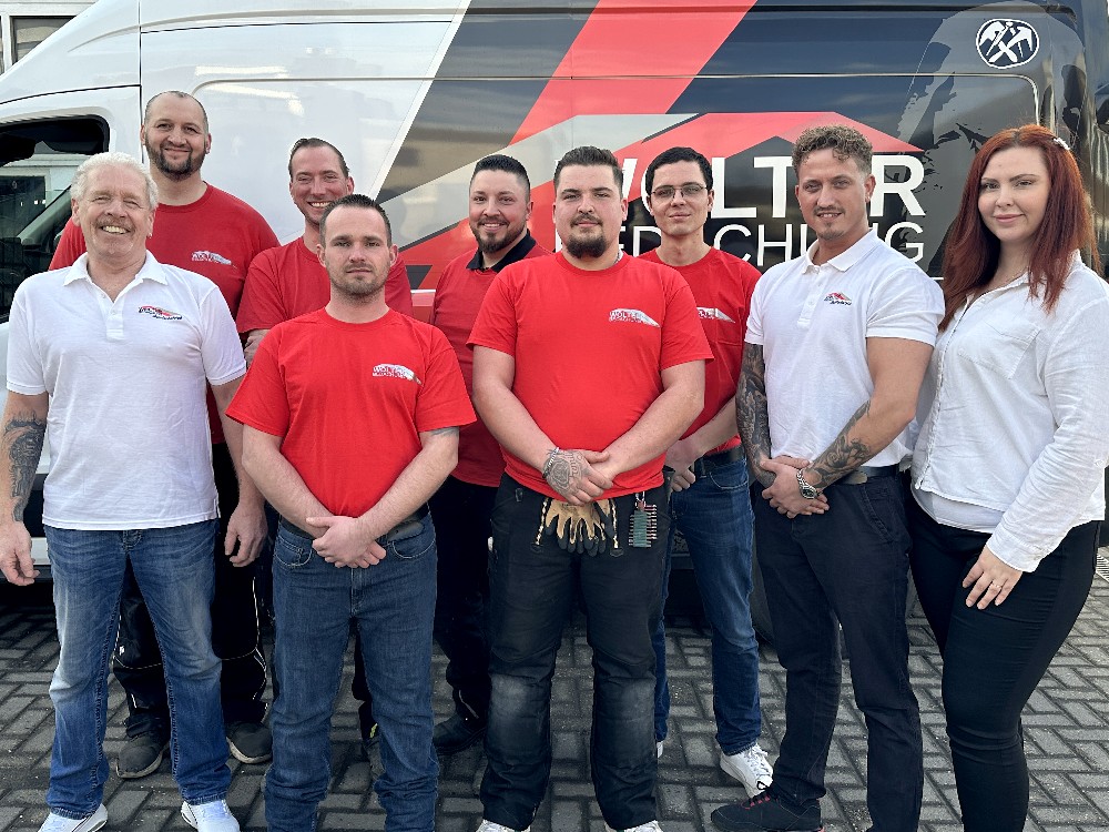 Wir sind ein junges Ruhrpott-Dachdecker-Team!